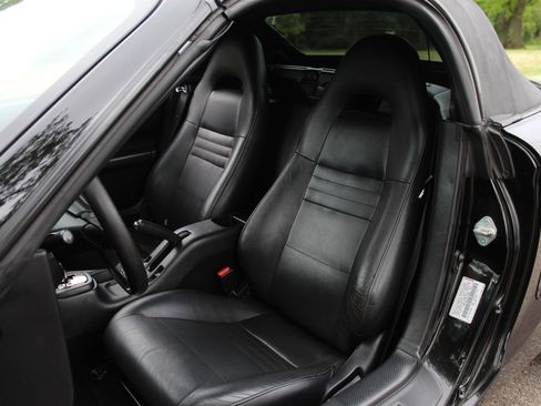 Used 2003 Toyota MR2 RWD image 9