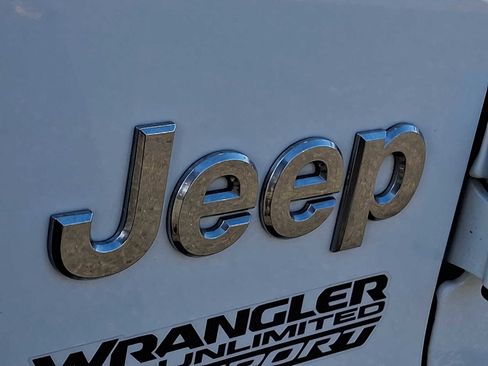 Used 2018 Jeep Wrangler Unlimited Sport S image 27