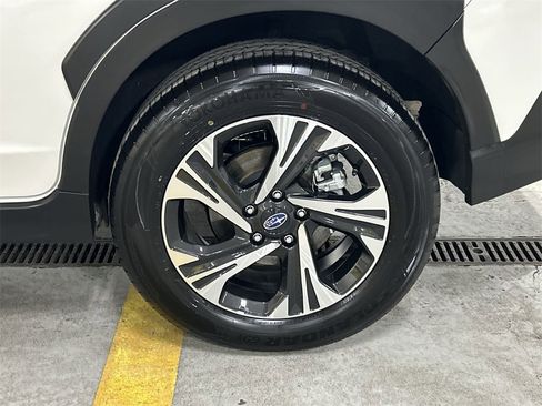 Certified 2025 Subaru Crosstrek 2.0i Premium image 11