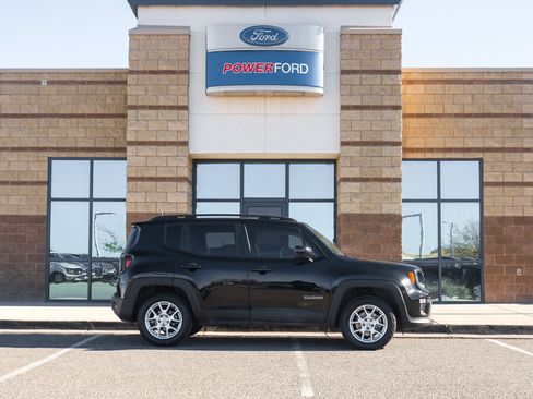 Used 2021 Jeep Renegade Latitude w/ Convenience Group image 5