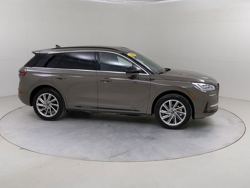 Used 2025 Lincoln Corsair Grand Touring w/ Towing Package image 12