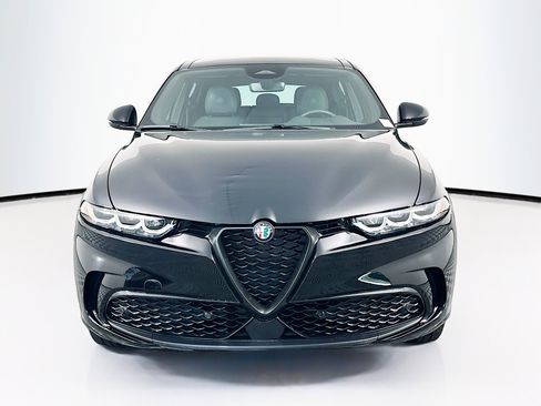 Used 2024 Alfa Romeo Tonale Veloce AWD/4WD image 2