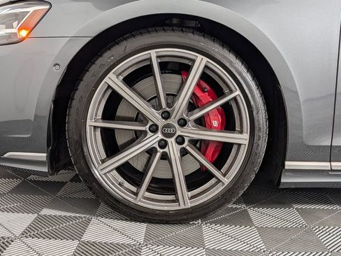 Used 2023 Audi S8 image 11