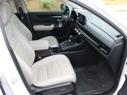 Used 2025 Honda CR-V EX-L image 23