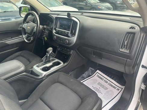 Used 2022 Chevrolet Colorado LT w/ Fleet Safety Package RWD image 14