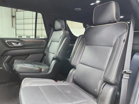 Used 2024 Chevrolet Tahoe Premier RWD image 11