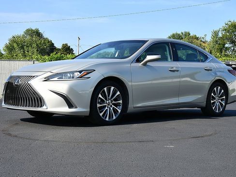 Used 2019 Lexus ES 350 w/ Premium Package FWD image 3