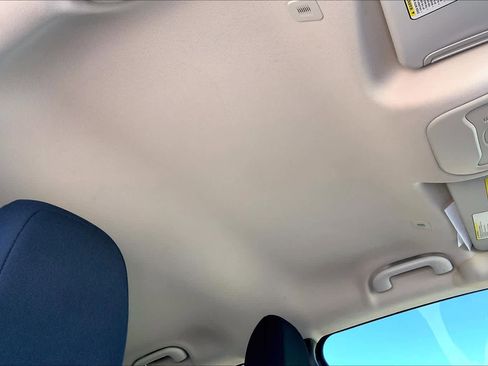 Used 2018 Jeep Renegade Latitude image 13