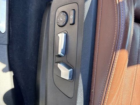 Used 2019 BMW X5 xDrive40i w/ Convenience Package image 17