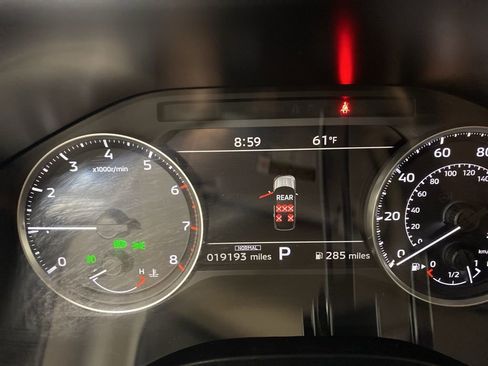 Used 2025 Mitsubishi Outlander SE image 34