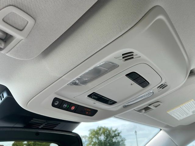Used 2024 Buick Envision Sport Touring AWD/4WD image 30