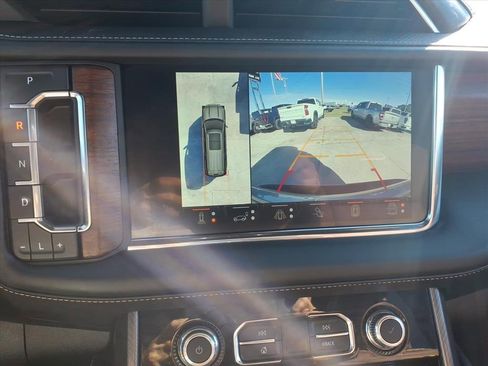 Used 2023 GMC Yukon Denali Ultimate image 29
