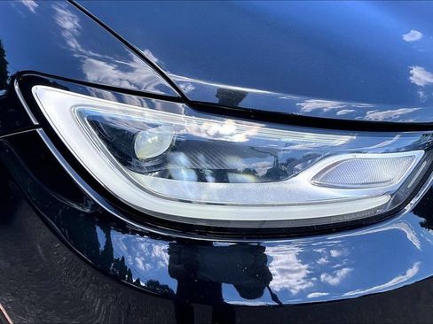 Used 2023 Chrysler Pacifica Touring-L FWD image 29