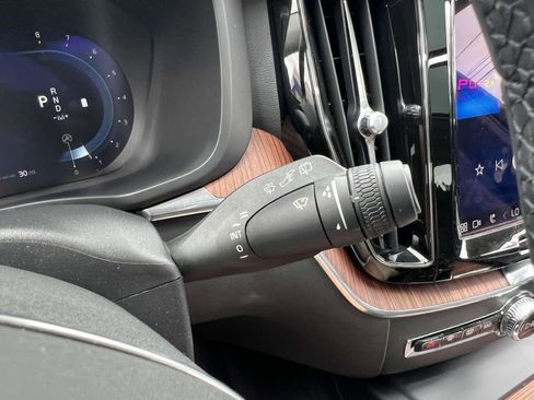 Used 2023 Volvo XC60 B5 Plus w/ Climate Package image 29