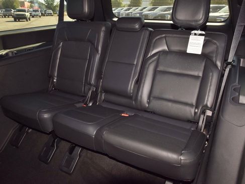 New 2025 Lincoln Navigator L Reserve w/ Jet Appearance Package image 15