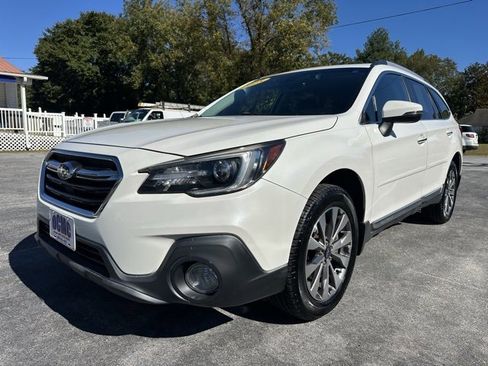 Used 2018 Subaru Outback 3.6R Touring w/ Popular Package #3 image 3