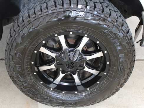 Used 2013 Ford F150 XLT w/ XLT Chrome Pkg image 22