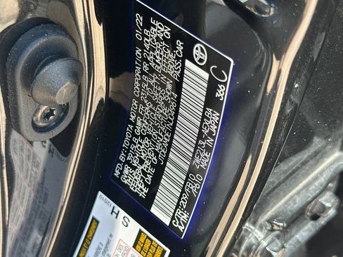 Certified 2022 Toyota Corolla LE FWD image 36