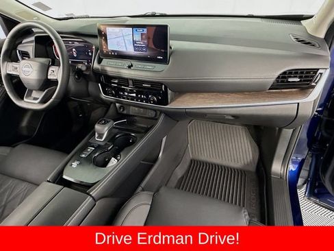 Used 2025 Nissan Rogue Platinum w/ Platinum Premium Package FWD image 26