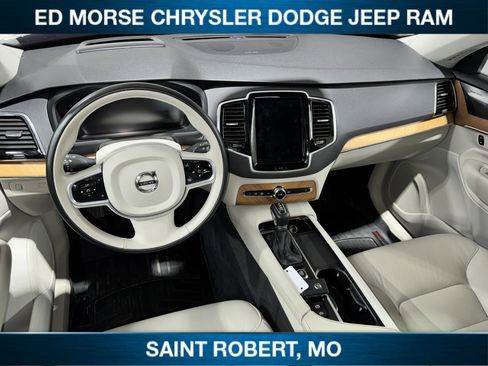 Used 2022 Volvo XC90 T6 Momentum w/ Advanced Package image 27