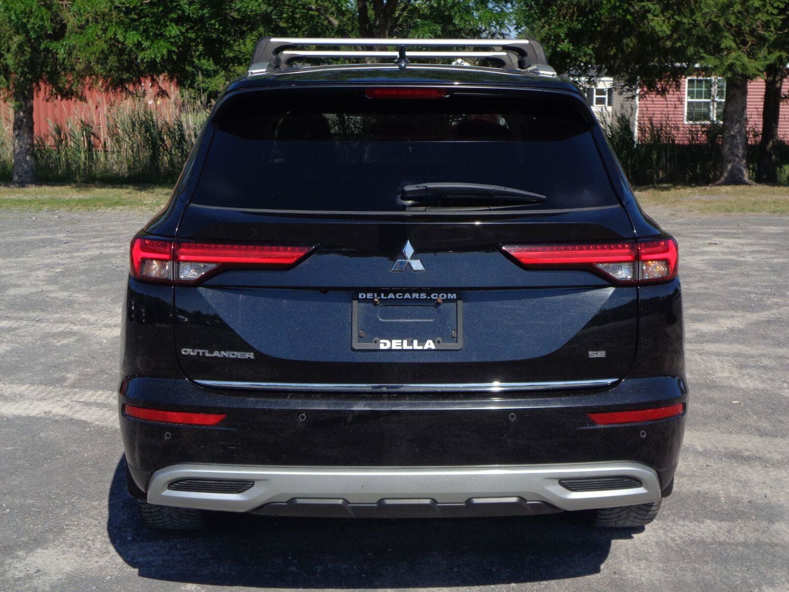 Used 2022 Mitsubishi Outlander SE AWD/4WD image 6