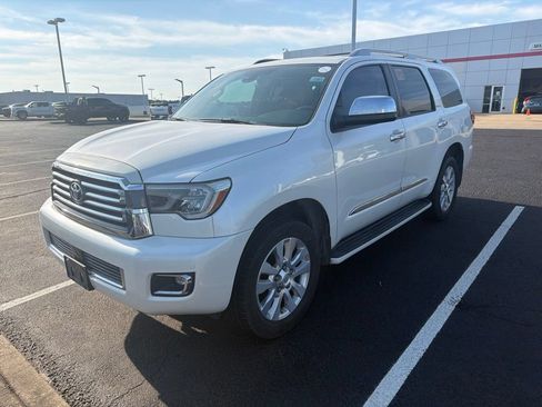 Used 2019 Toyota Sequoia Platinum RWD image 1