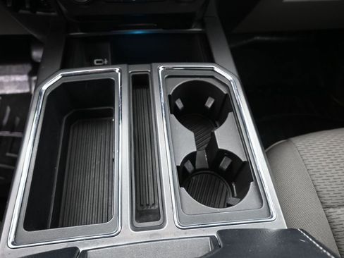 Used 2019 Ford F150 XLT w/ Equipment Group 302A Luxury image 9