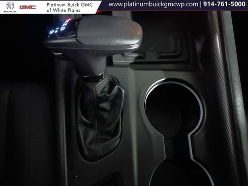 Used 2022 Dodge Durango GT image 32