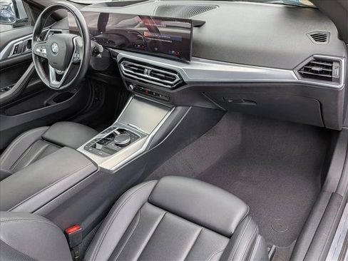 Used 2024 BMW 430i Convertible w/ Premium Package RWD image 21