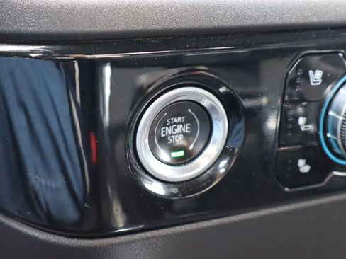 Used 2023 GMC Sierra 1500 SLT w/ SLT Convenience Package AWD/4WD image 23