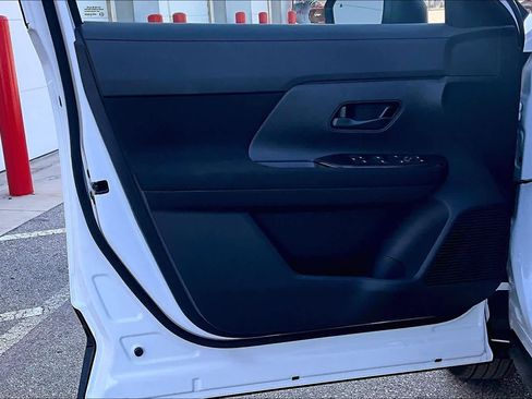 New 2026 Nissan Kicks S image 13