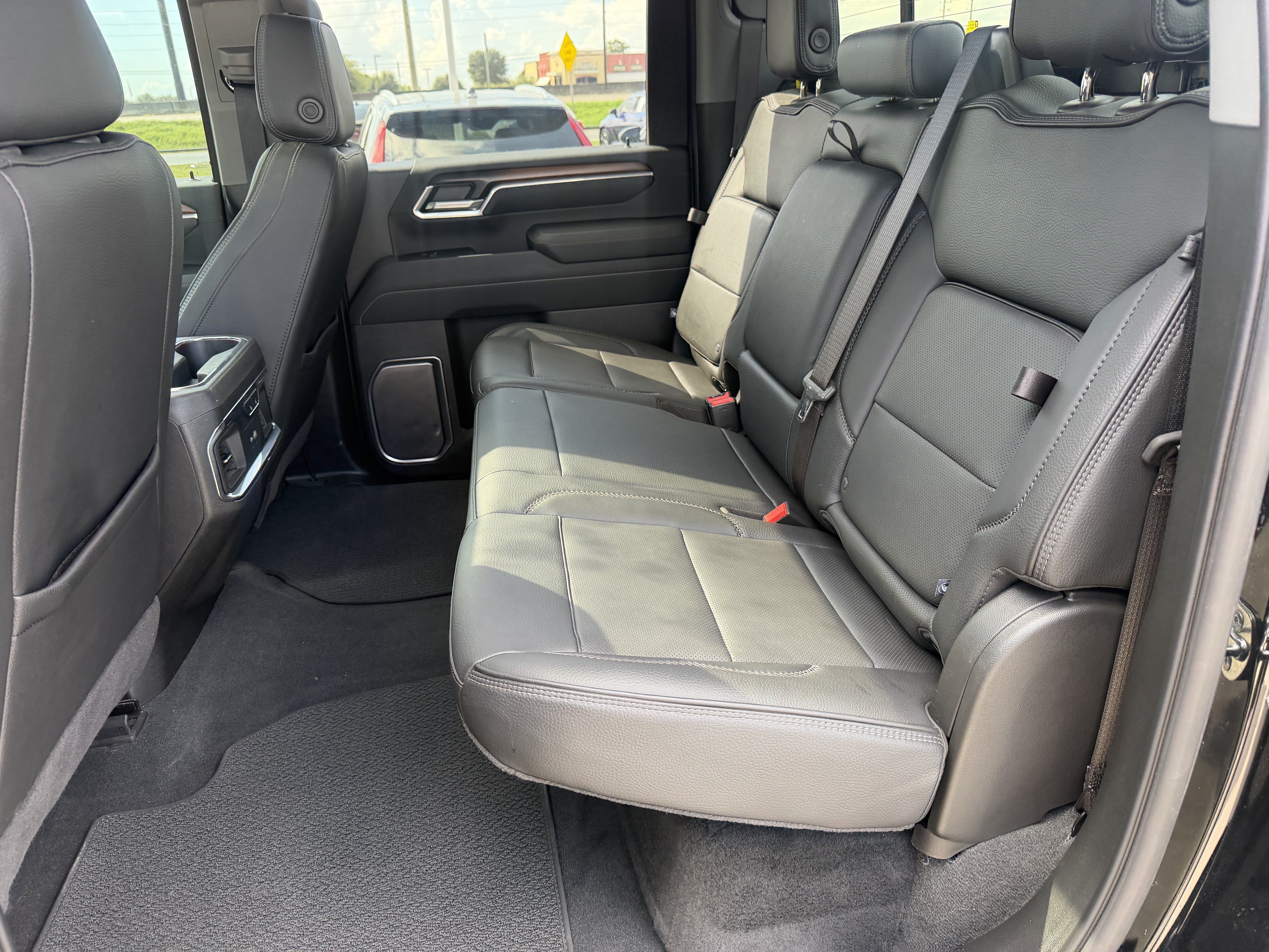 Used 2025 GMC Sierra 3500 Denali AWD/4WD image 24