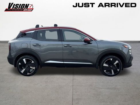 New 2026 Nissan Kicks SR w/ Cold Weather Package image 4