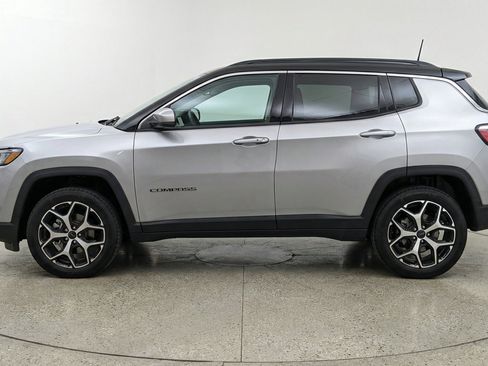 Used 2025 Jeep Compass Limited AWD/4WD image 5