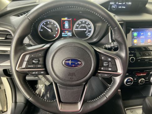 Used 2022 Subaru Forester Premium image 11