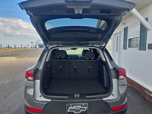 Used 2025 Chevrolet TrailBlazer LT w/ Convenience Package image 19