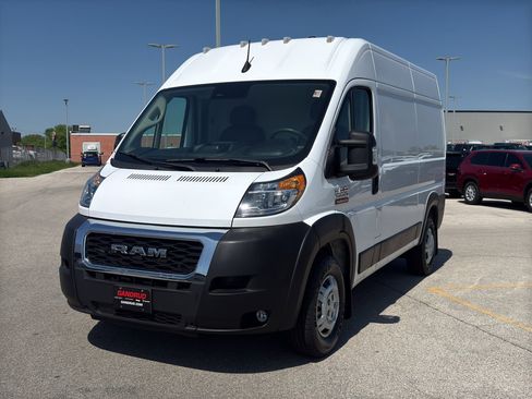 Used 2022 RAM ProMaster 2500 FWD image 2