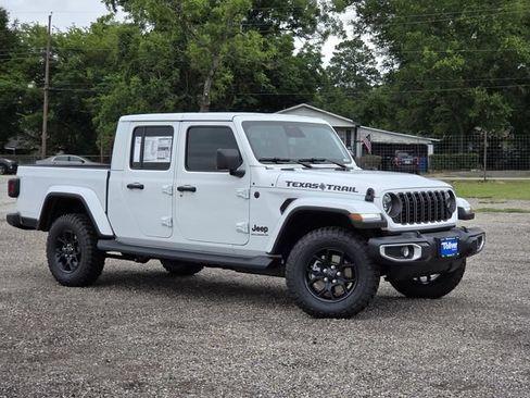 New 2026 Jeep Gladiator Sport AWD/4WD image 2