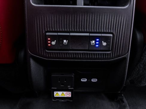 Used 2024 Jeep Wagoneer Launch Edition image 45