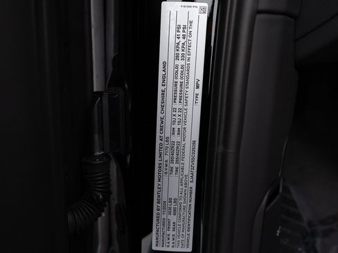 Certified 2025 Bentley Bentayga image 50