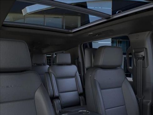 Certified 2026 GMC Yukon XL Denali w/ Denali Reserve Package AWD/4WD image 24