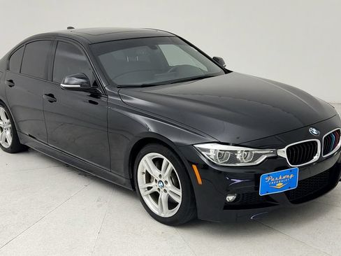 Used 2017 BMW 330i Sedan RWD image 1