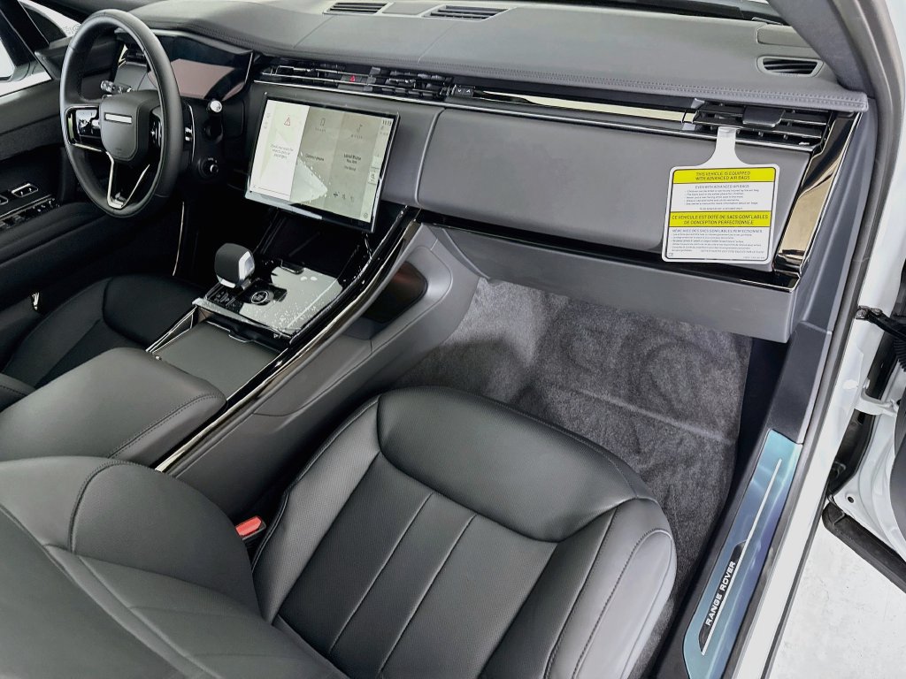 New 2026 Land Rover Range Rover Sport Dynamic SE AWD/4WD image 19