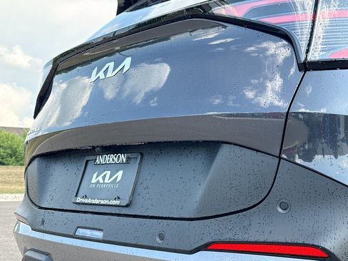 New 2026 Kia Sportage EX FWD image 11
