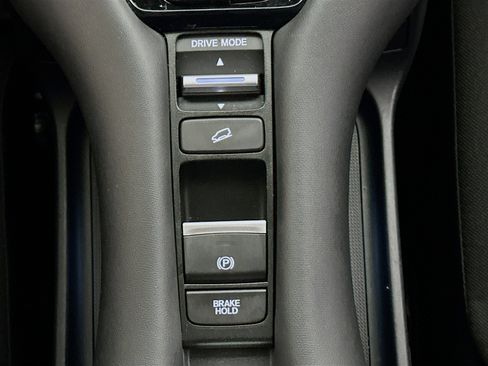 Used 2024 Honda HR-V LX image 24