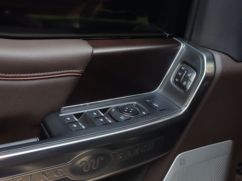 Used 2025 Ford F350 King Ranch AWD/4WD image 22