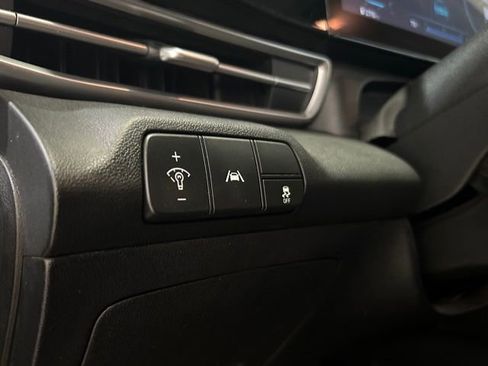 Used 2023 Hyundai Elantra SEL w/ Convenience Package image 21