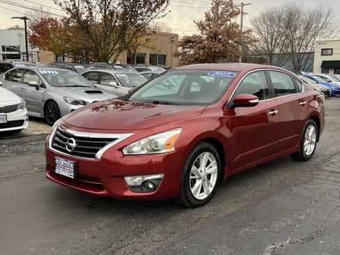 Used 2015 Nissan Altima 2.5 SV w/ Convenience Package image 1