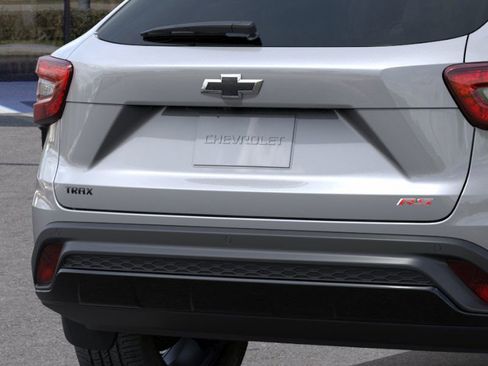 New 2026 Chevrolet Trax RS w/ Sunroof Package image 38