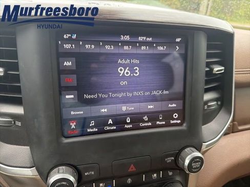 Used 2020 RAM 1500 Laramie RWD image 16